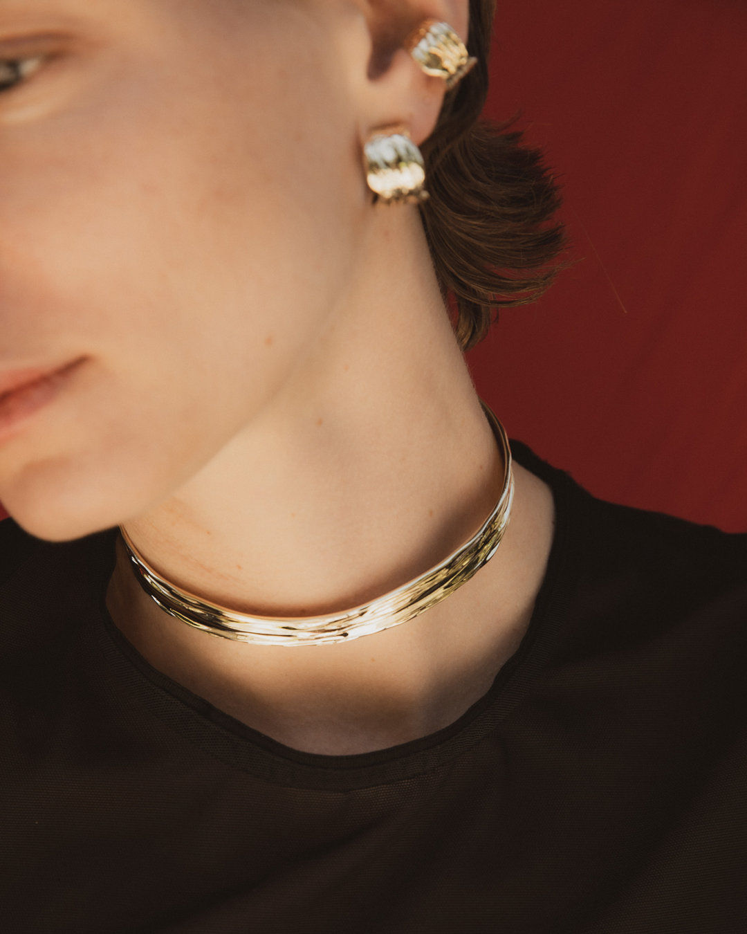 Oyster Shell Neck Collar