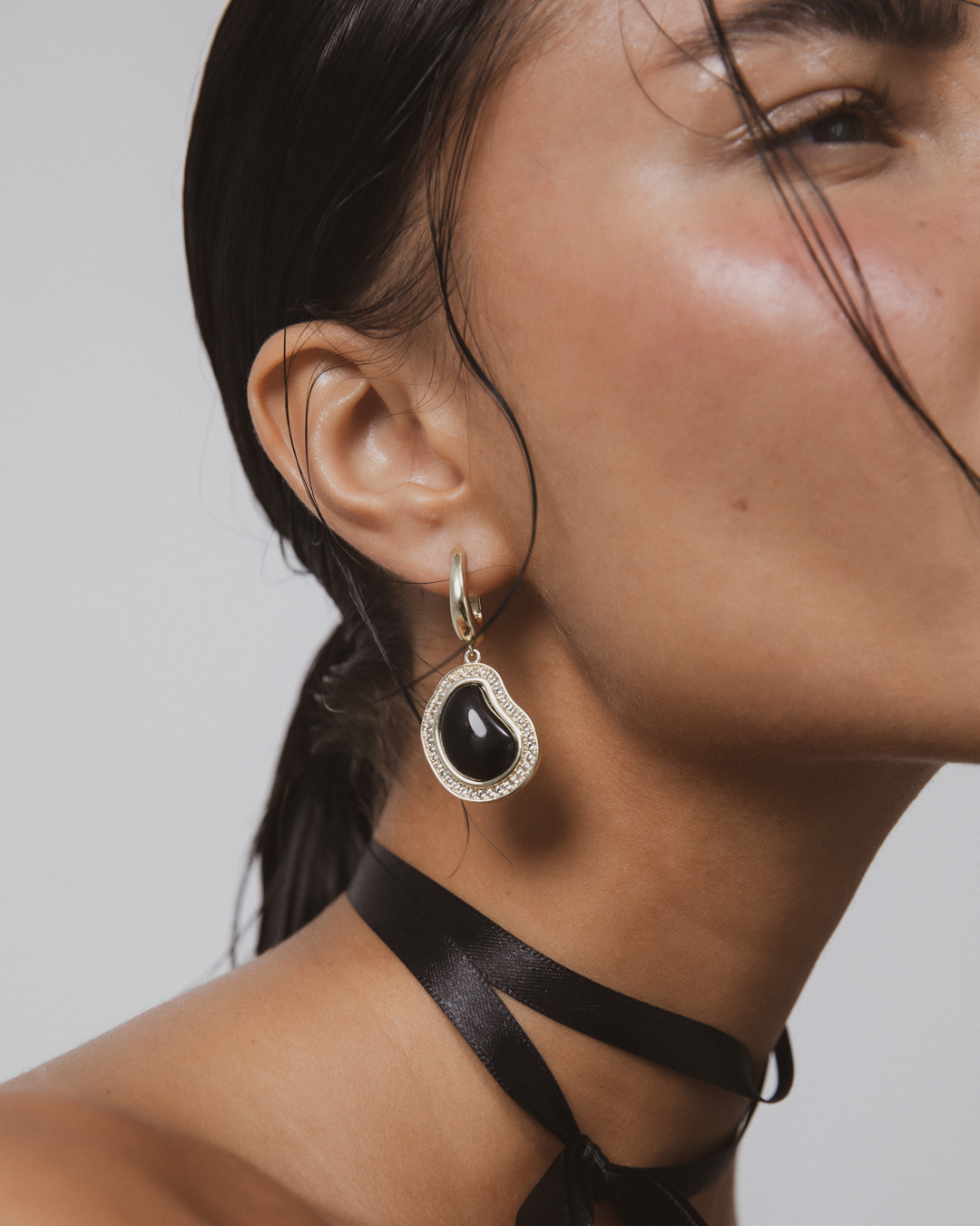 Bean Party Earrings - Onyx