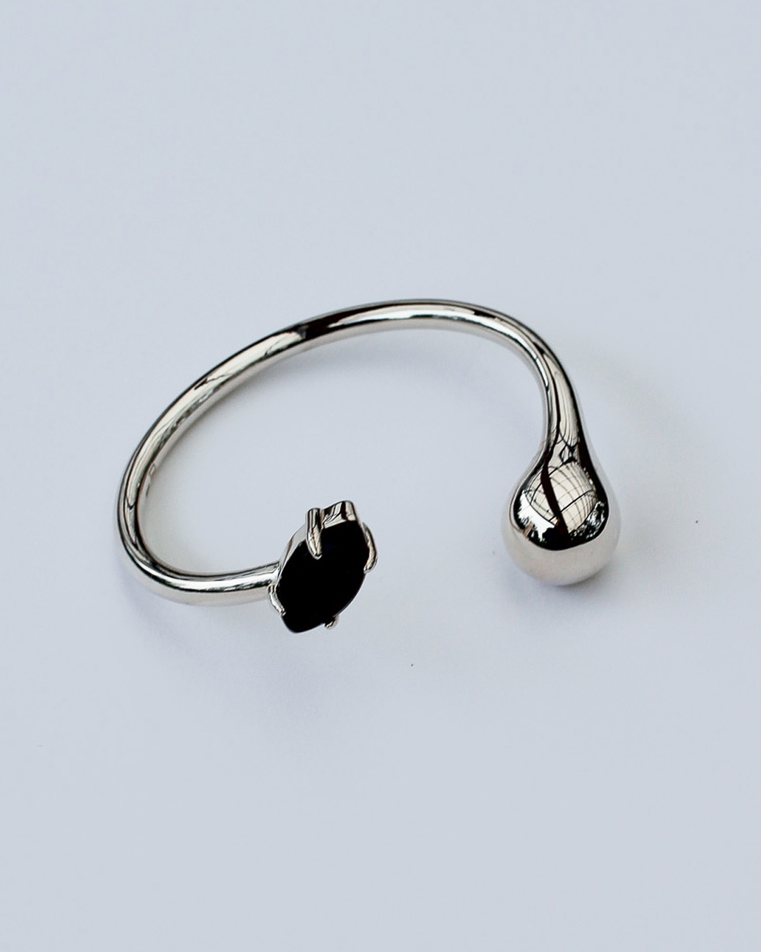 Droplet Gemstone Wrist Cuff - Onyx