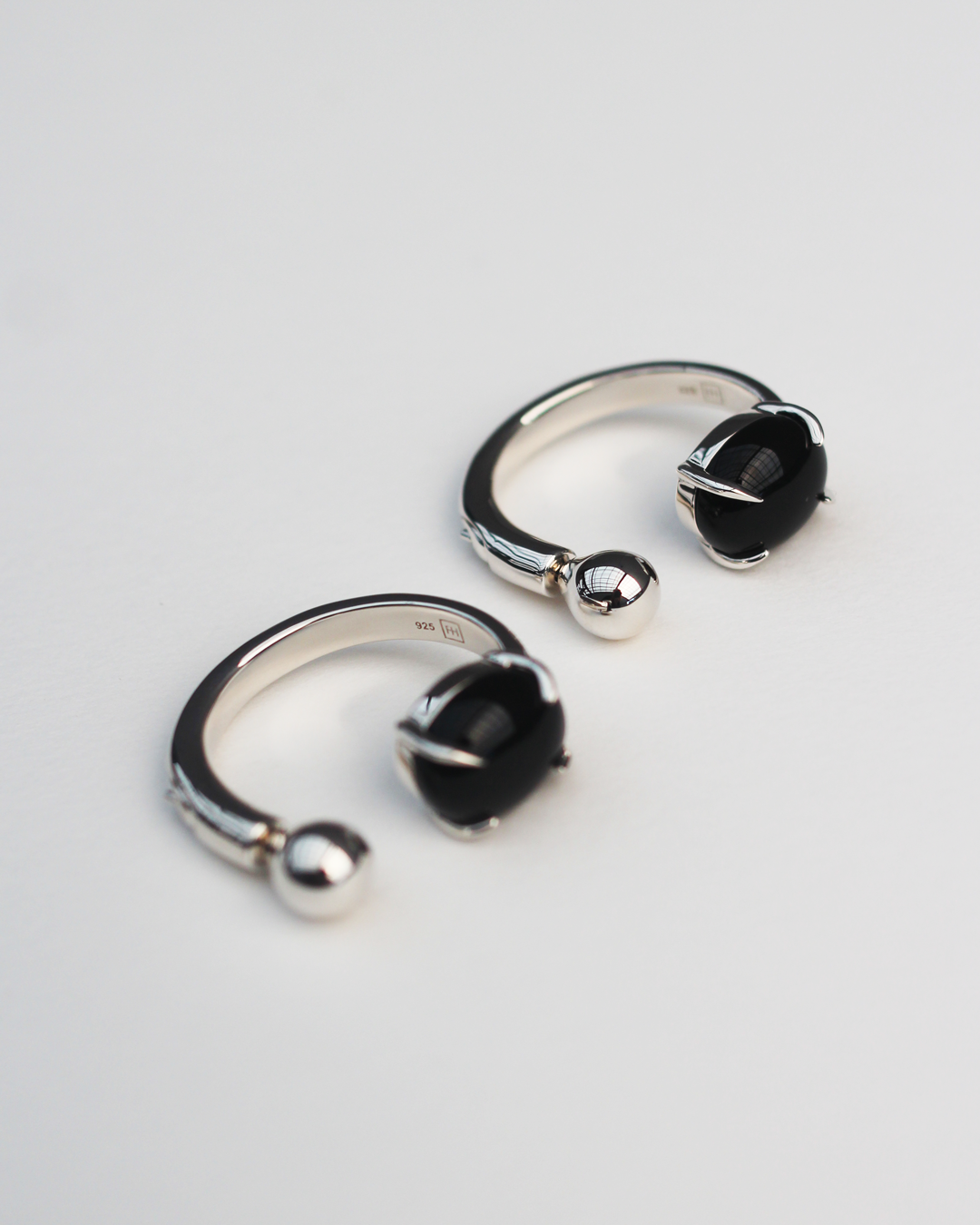 Accord Punk Earrings - Onyx